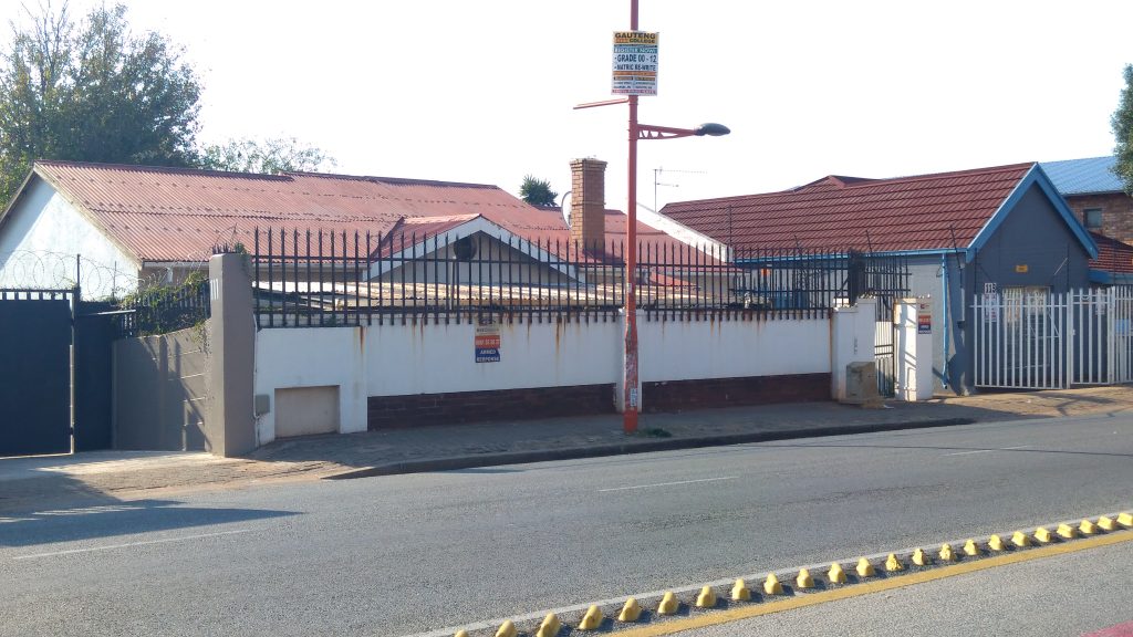 Ezilet-113-perth-rd-westdene-student-accommodation